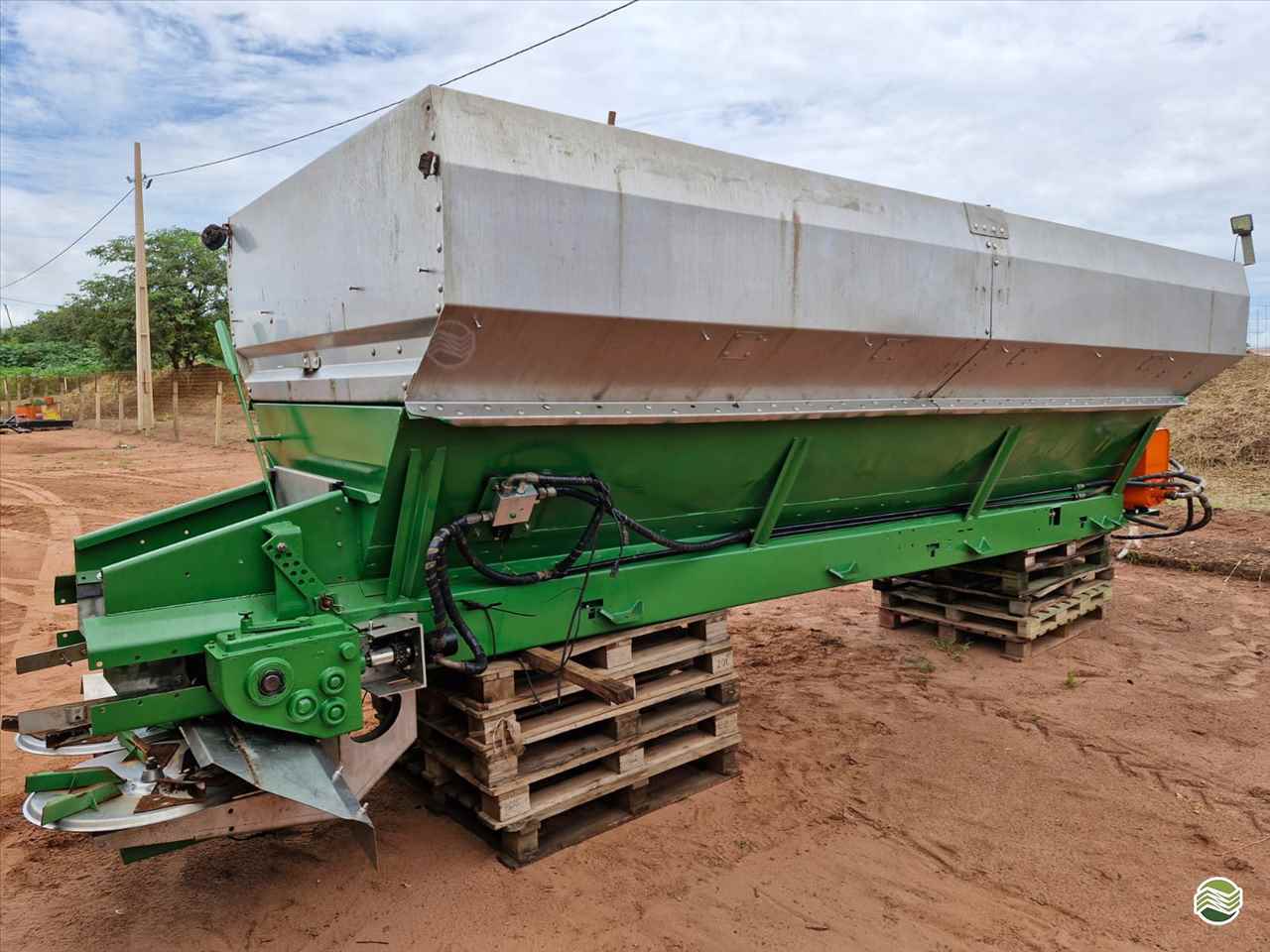 IMPLEMENTOS AGRICOLAS DISTRIBUIDOR DISTRIBUIDOR 24000 Pró Campo Concessionária Stara - Rondonópolis RONDONOPOLIS MATO GROSSO MT